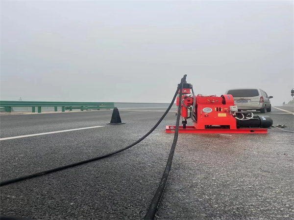 板芙镇马路路基路面开裂下沉注浆加固灌浆