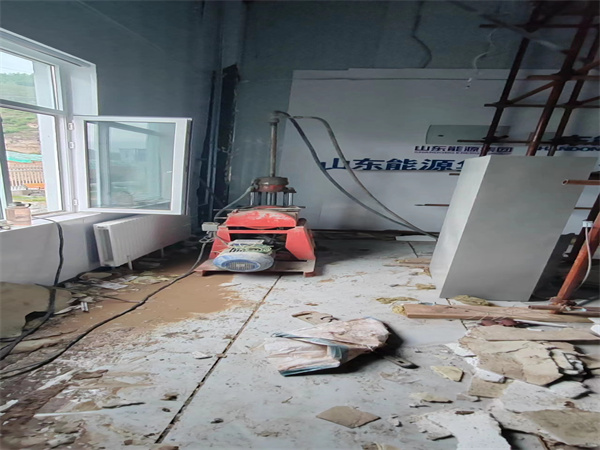 板芙镇地基基础下沉墙体裂缝加固注浆顶升施工